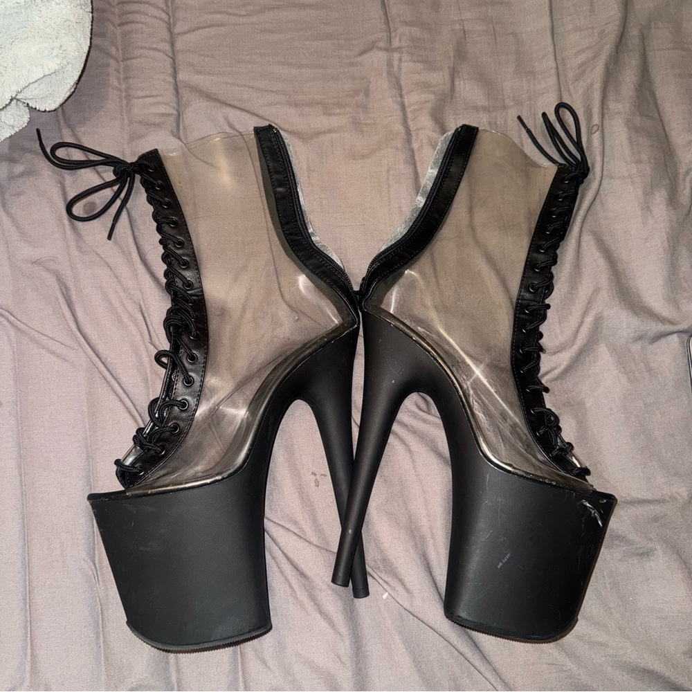 Pleasers size 8